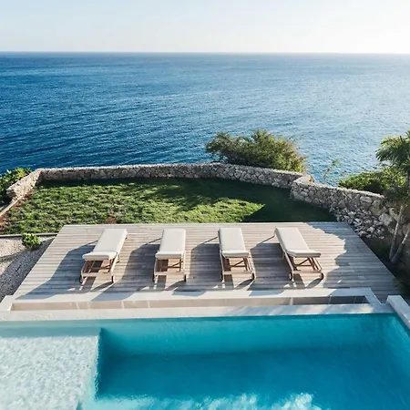 Bocazul 5 Seafront Villa